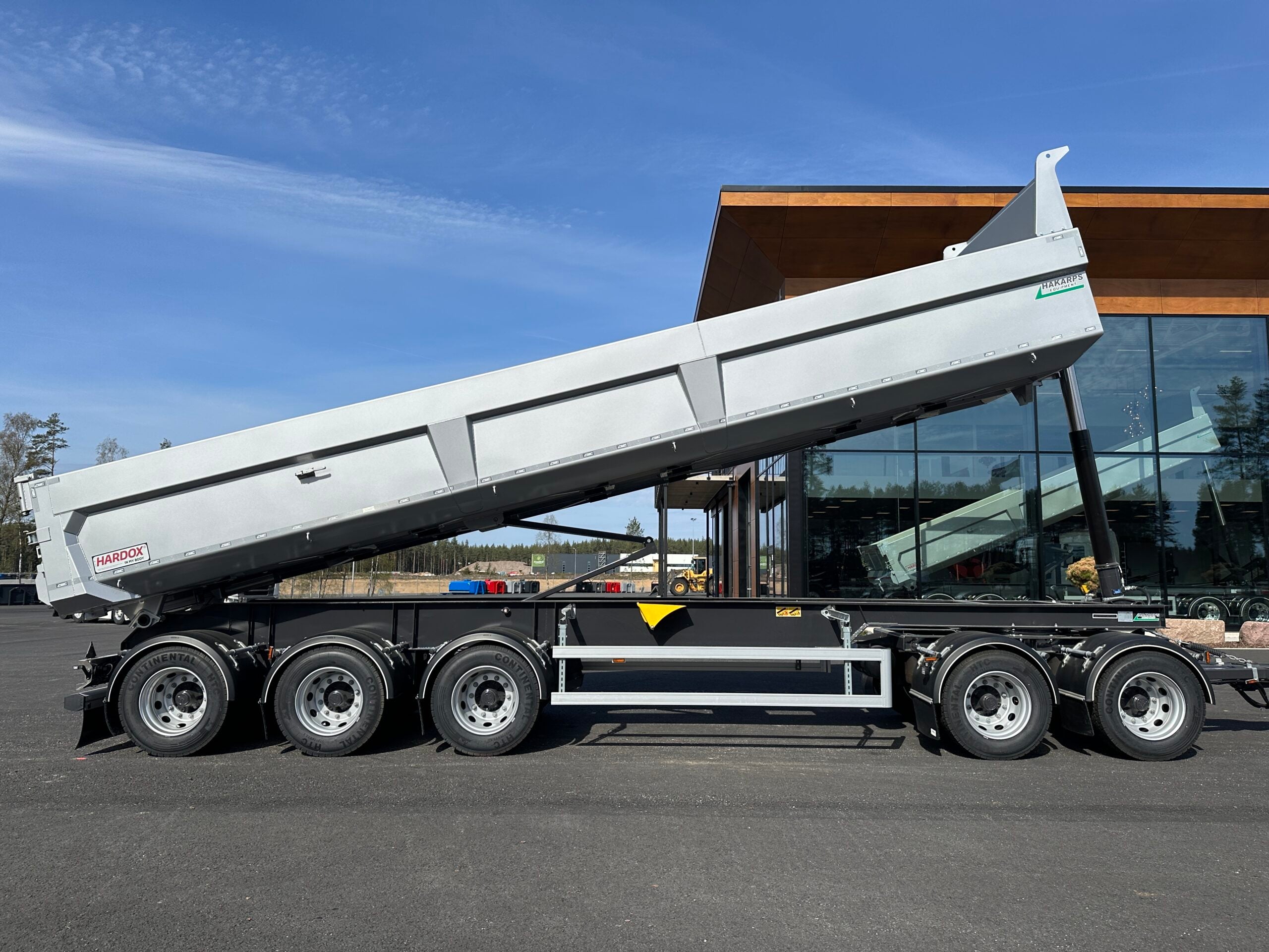 42 tons dumpervagn med skjutbar dragstång