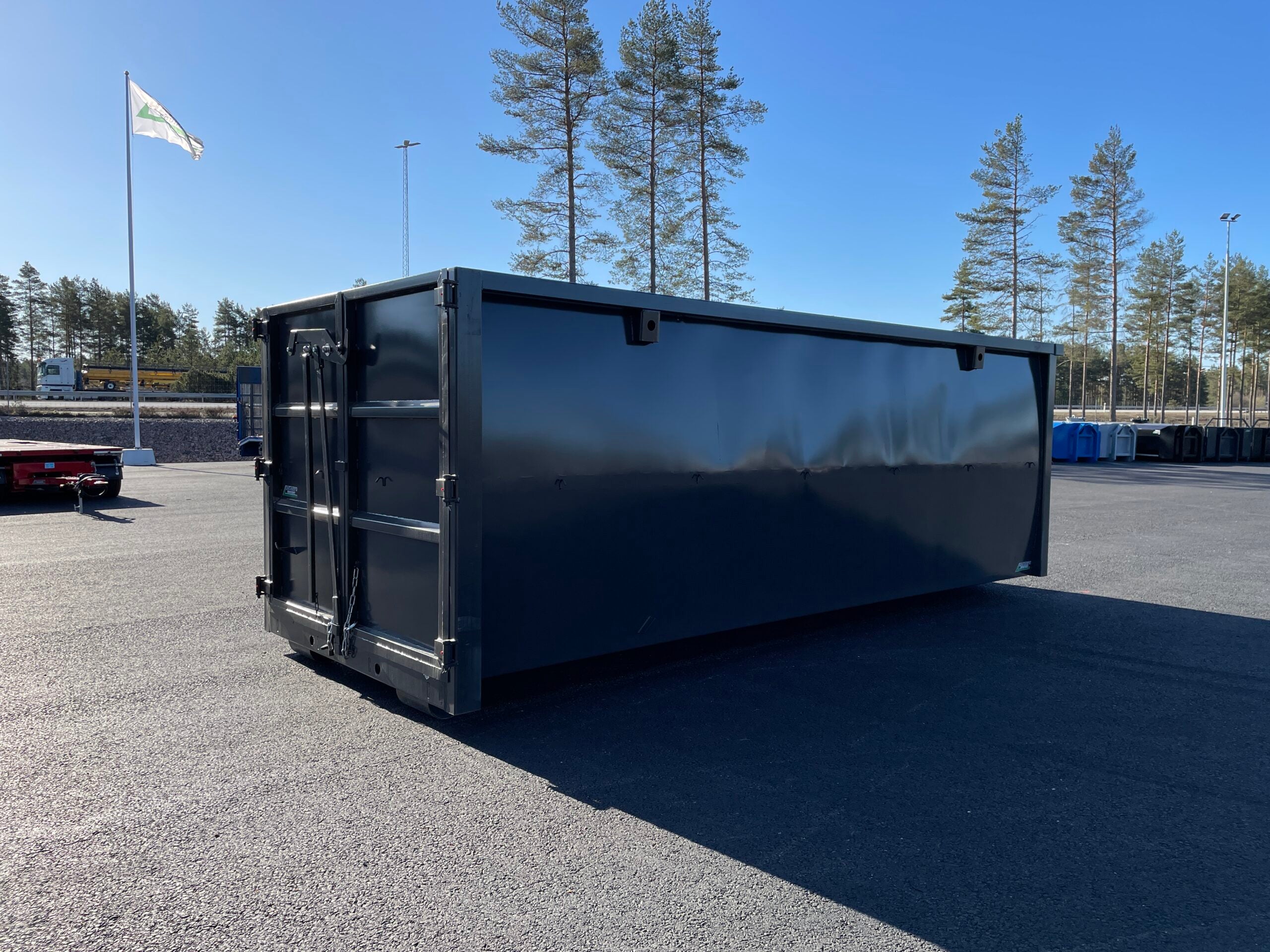 30m3 container med skuren framstam för kran