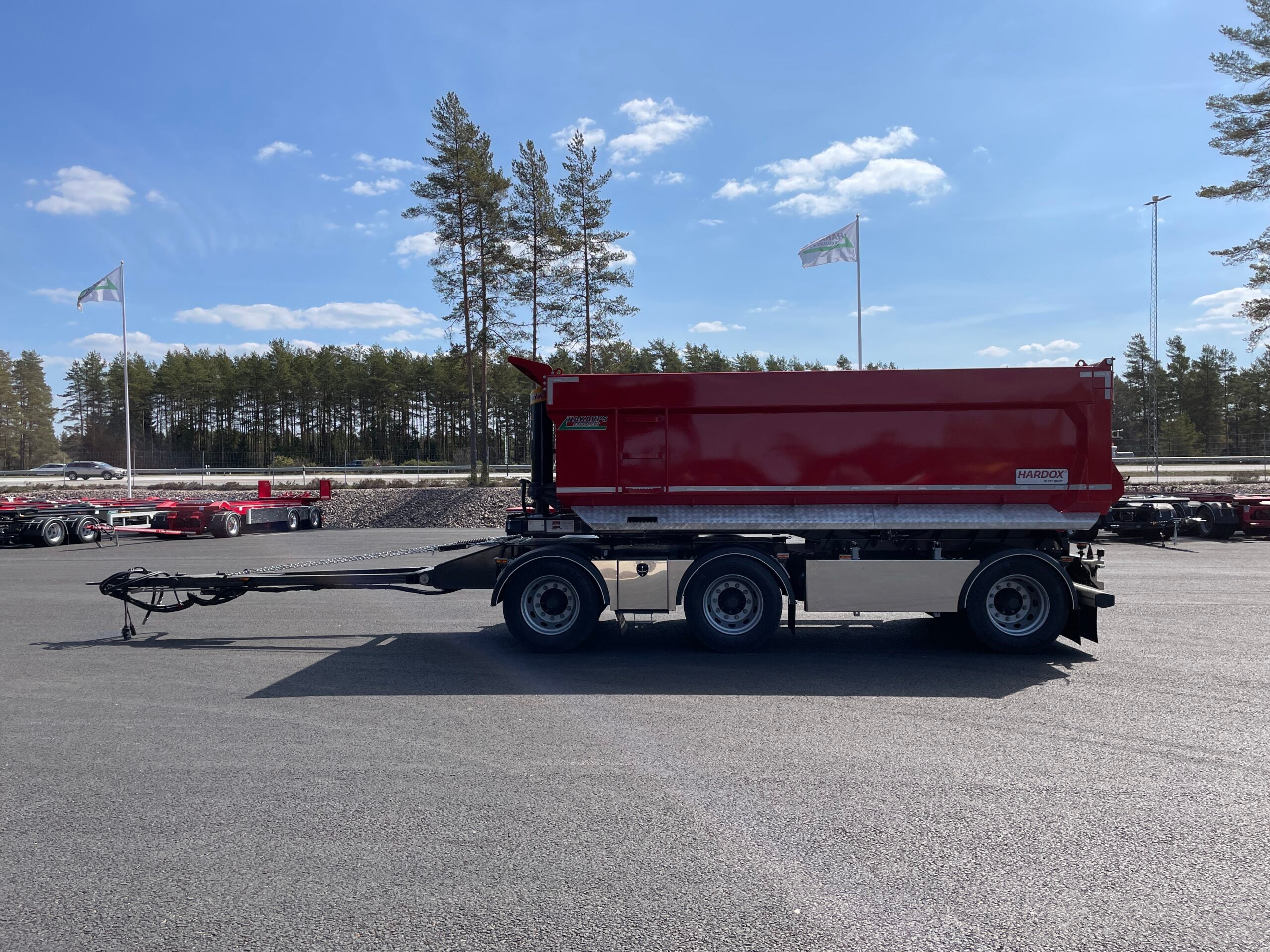 30 tons dumperkärra med låsbar vändkrans och skjutbar axel