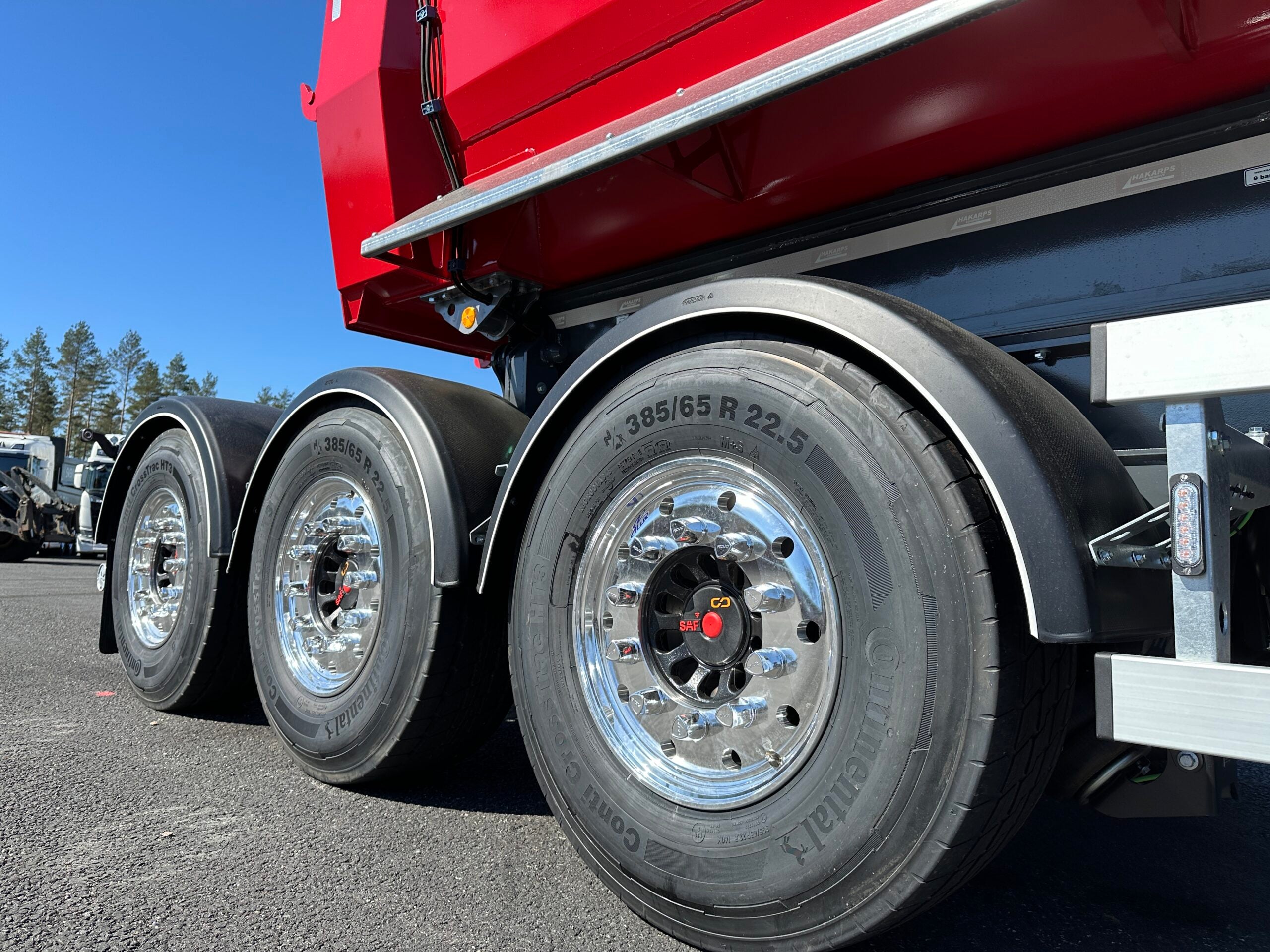 ROJO - Tipptrailer med skjutbar trippel