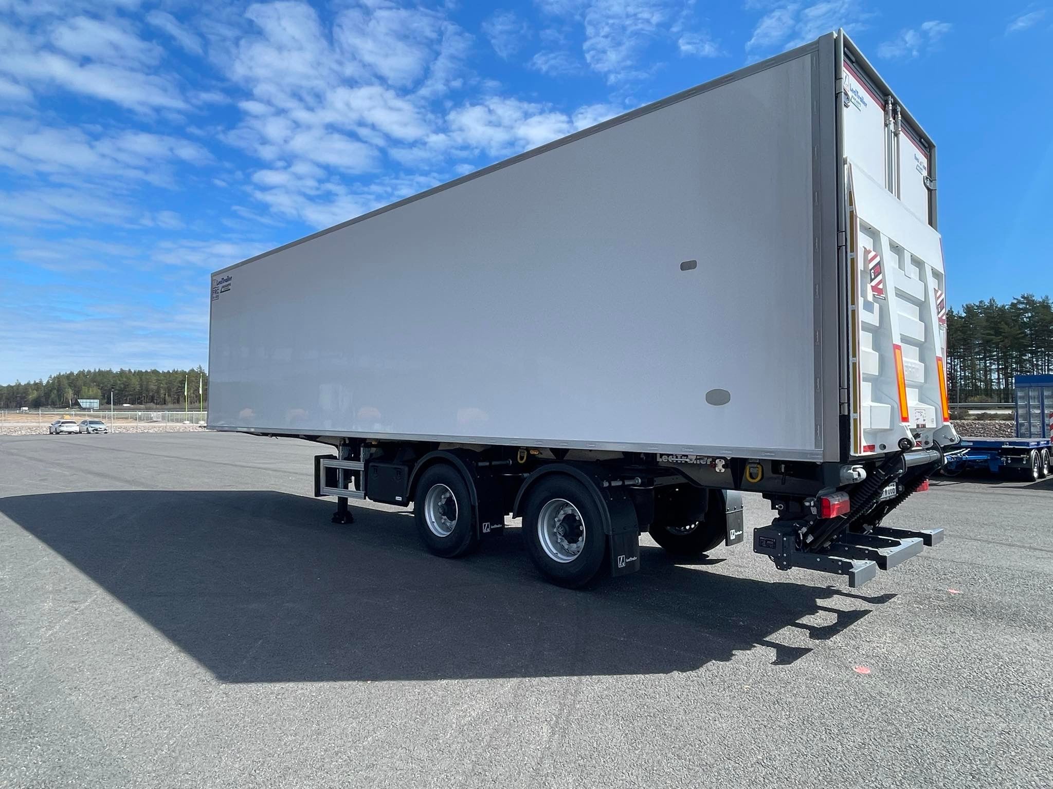 LECI Trailer Citytrailer FRC 27 pall dubbel temp, bommar