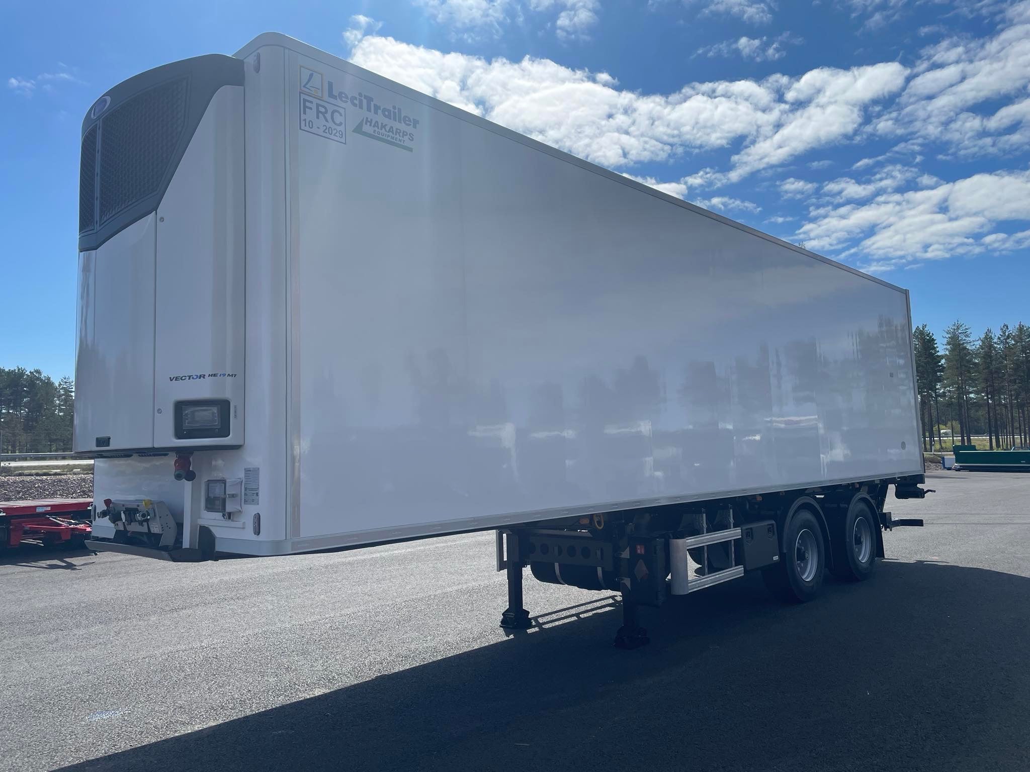 LECI Trailer Citytrailer FRC 27 pall dubbel temp, bommar