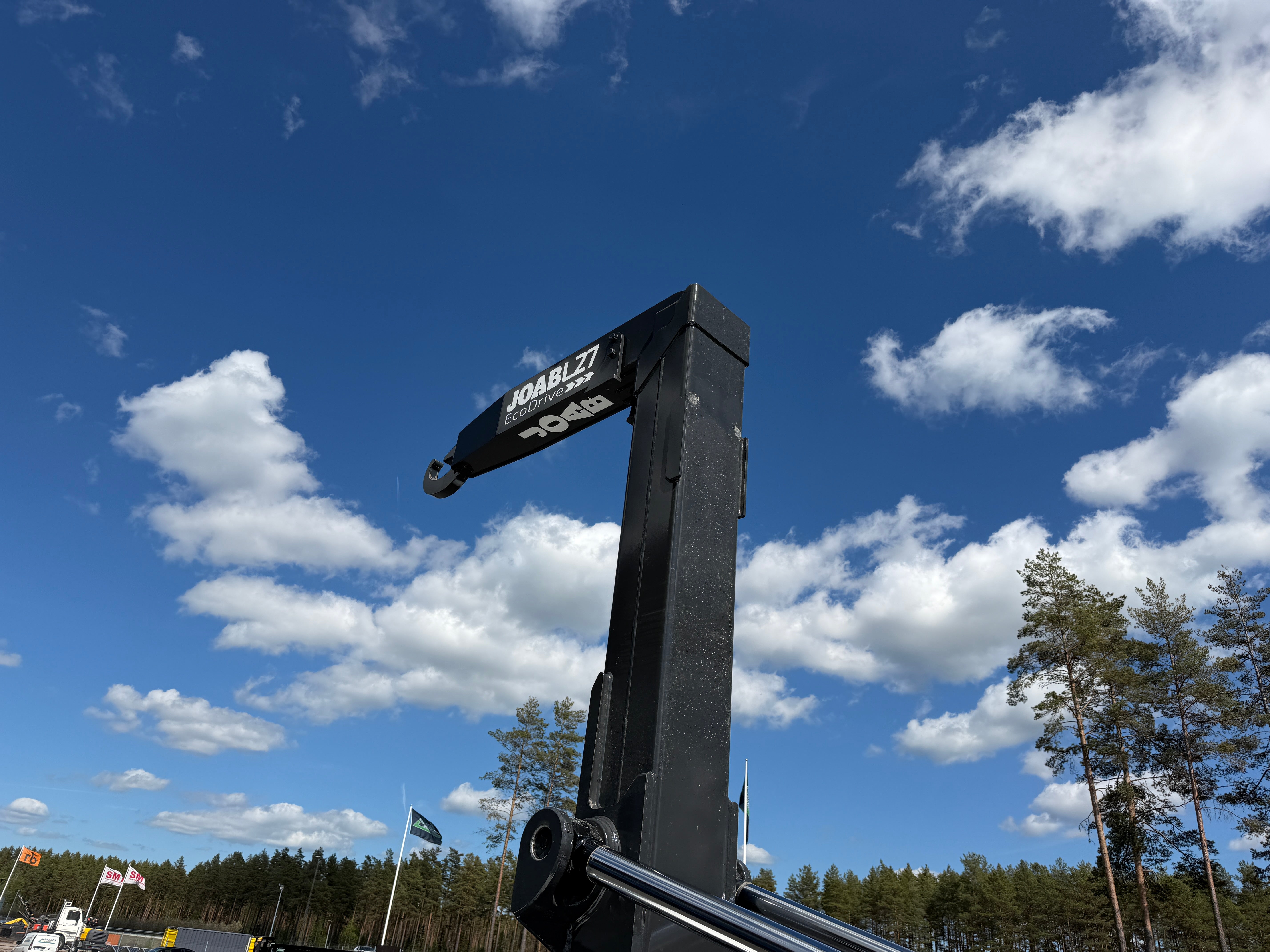 Volvo FH540 Tridem lastväxlare fullt plogutrustad JOAB 27 tons