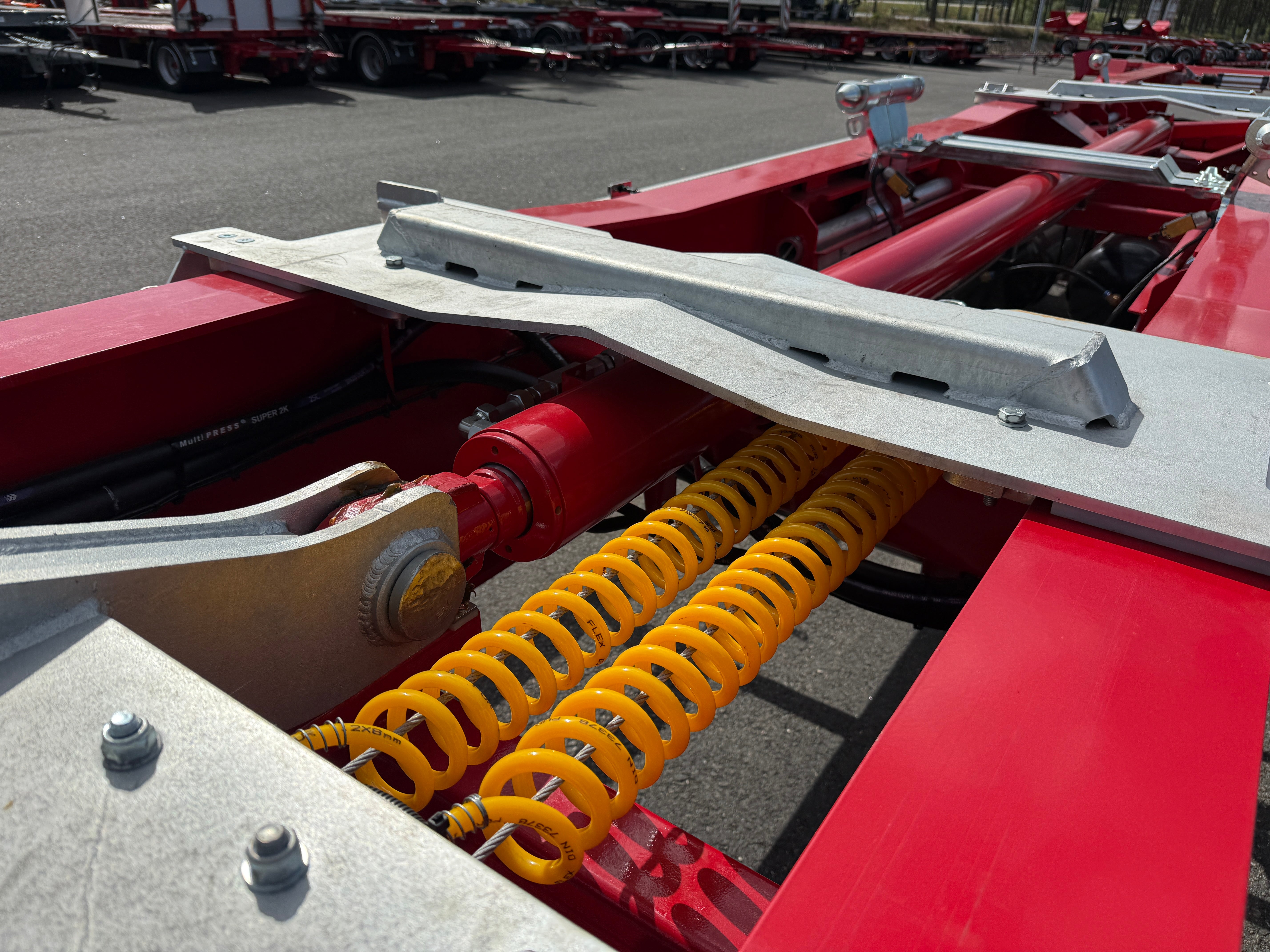4 axlad 38 tons lastväxlarvagn med hydraulisk skjutkolv