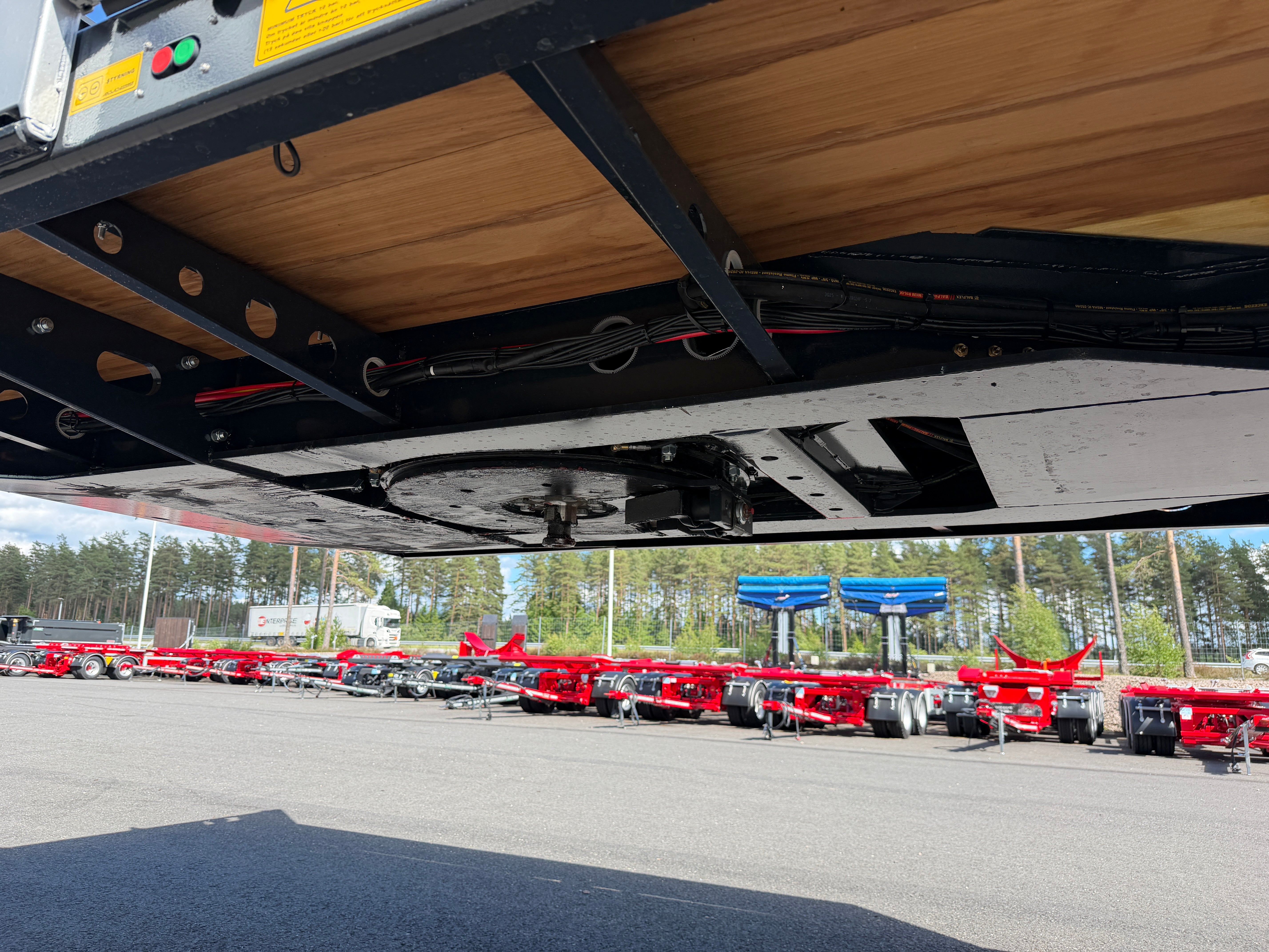 4 axlad ROJO 18,5m jumbotrailer med hjulfickor 38 tons skattevikt