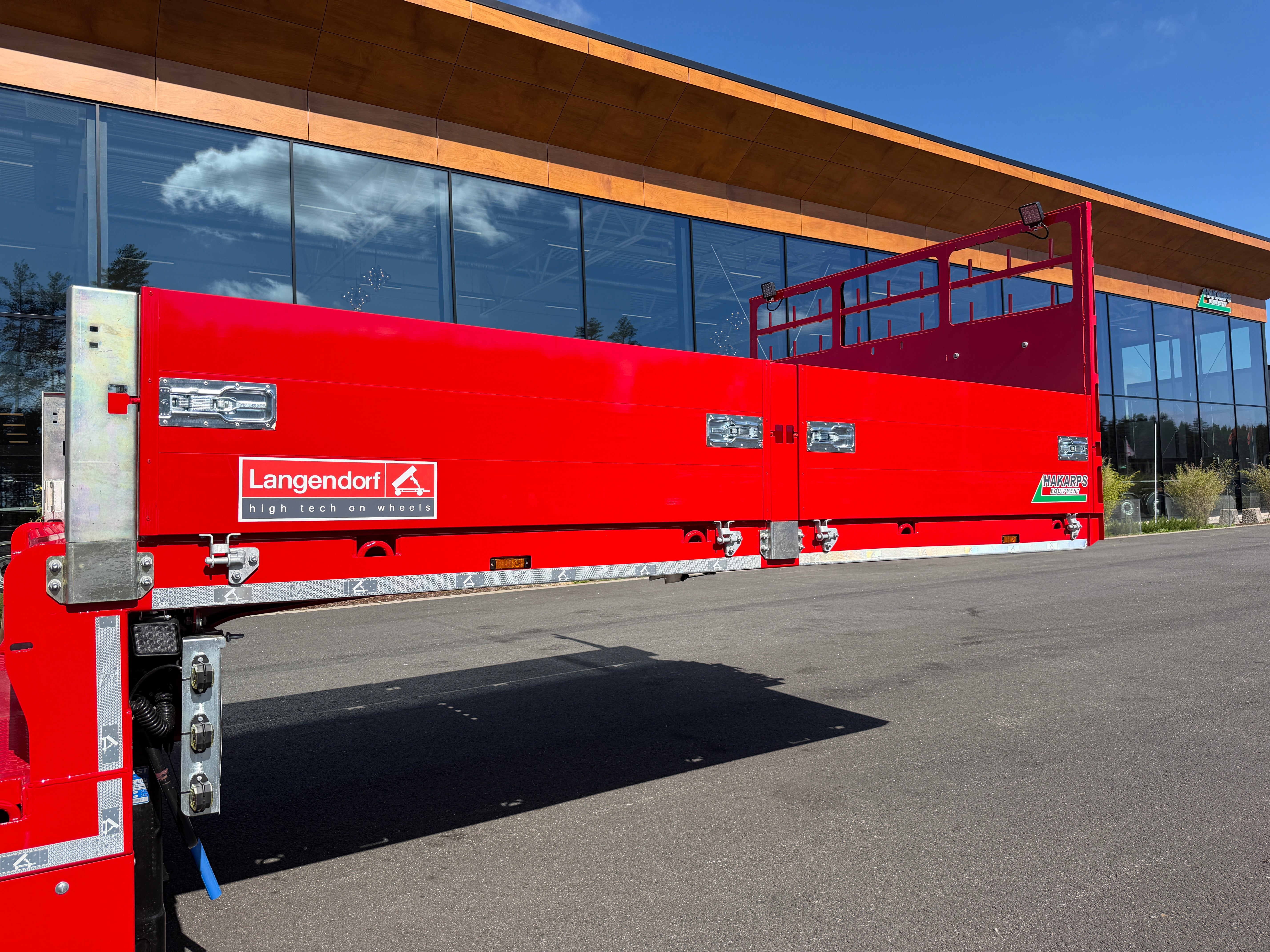 Langendorf 4 axlad 18,4m jumbotrailer med VSE styrning