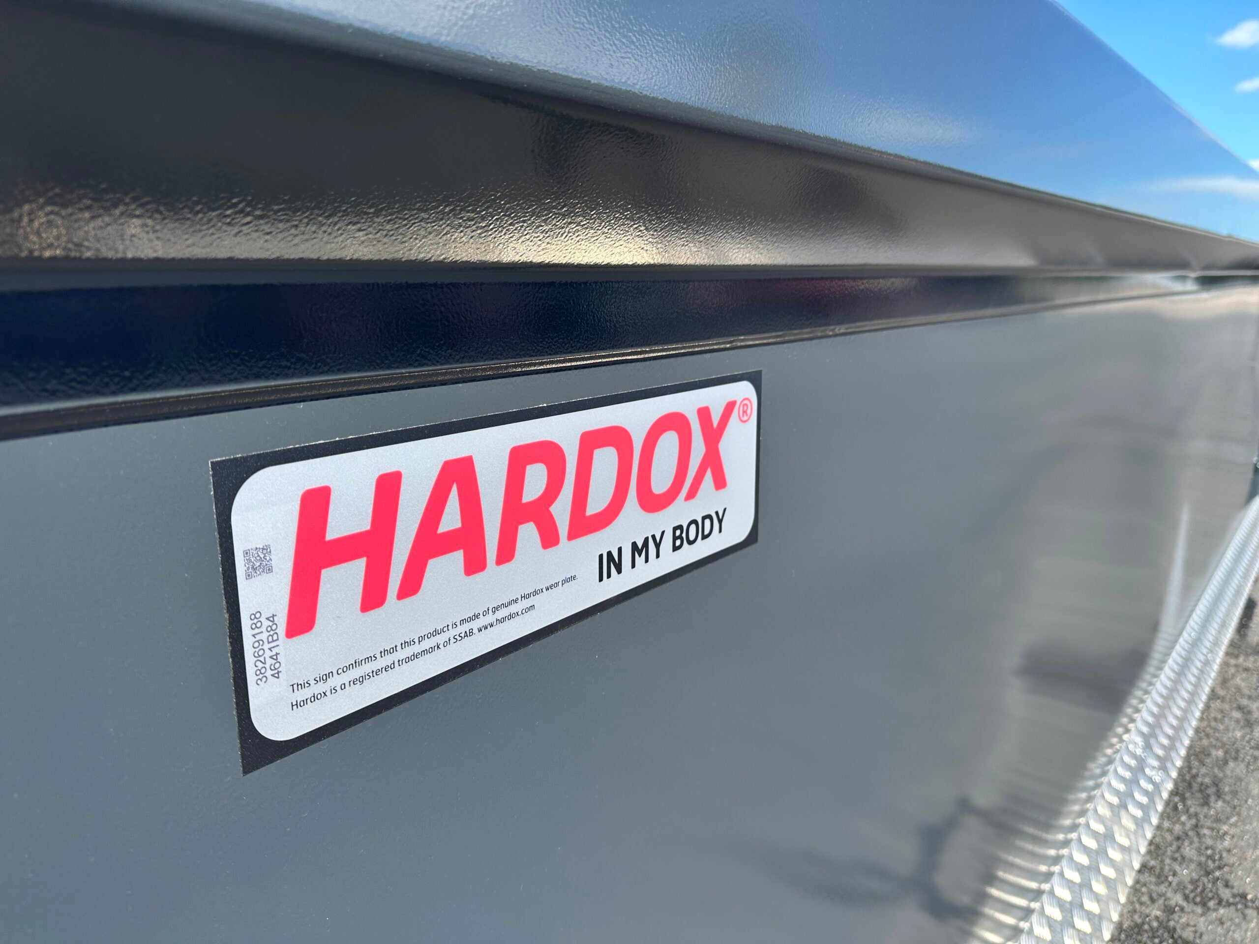 Hakarps - 18m3 schaktflak Hardox 450 H-Serie Premium