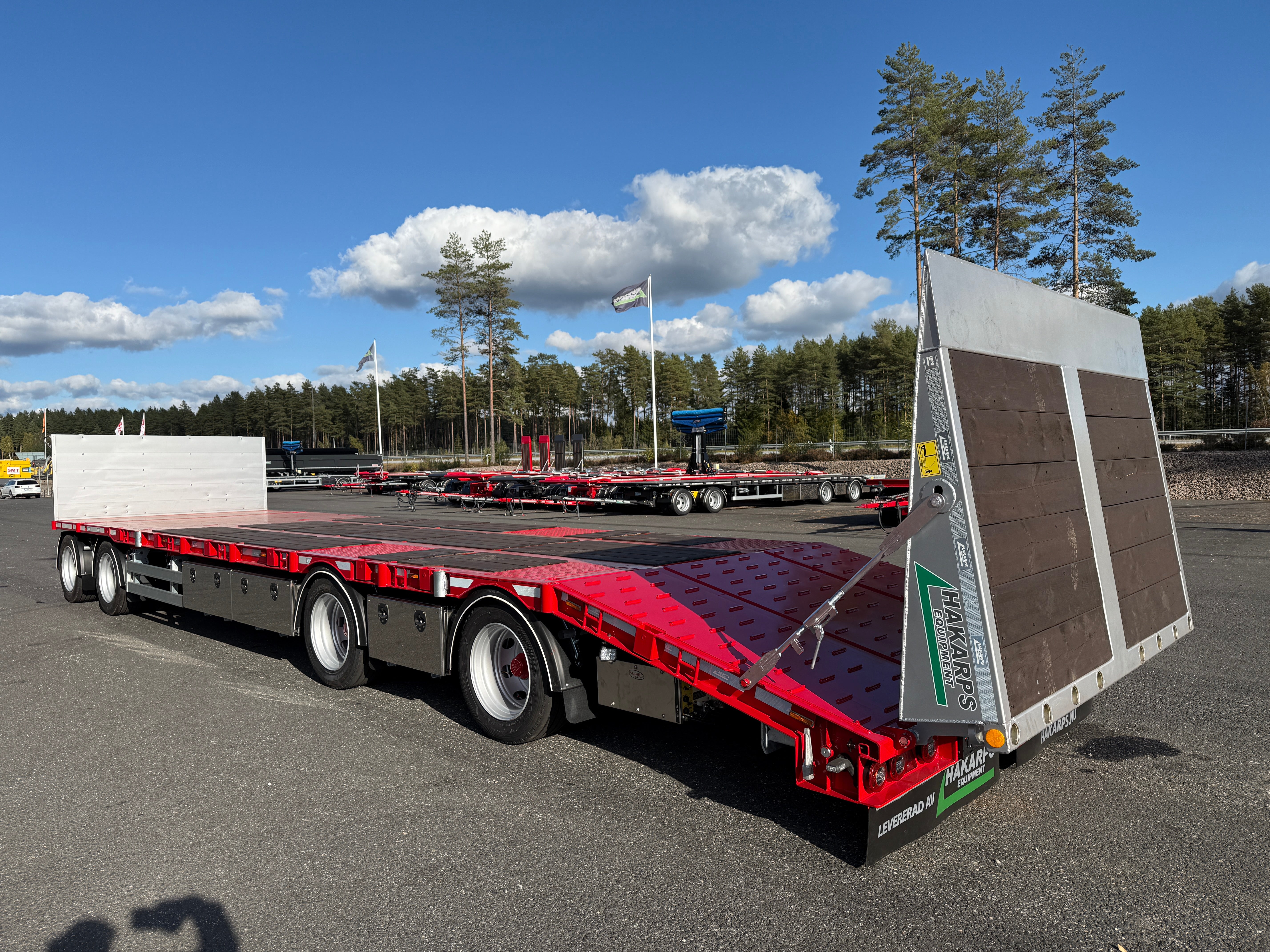 4 axlad 38 tons bodvagn 910mm hög, 10.500mm flakyta