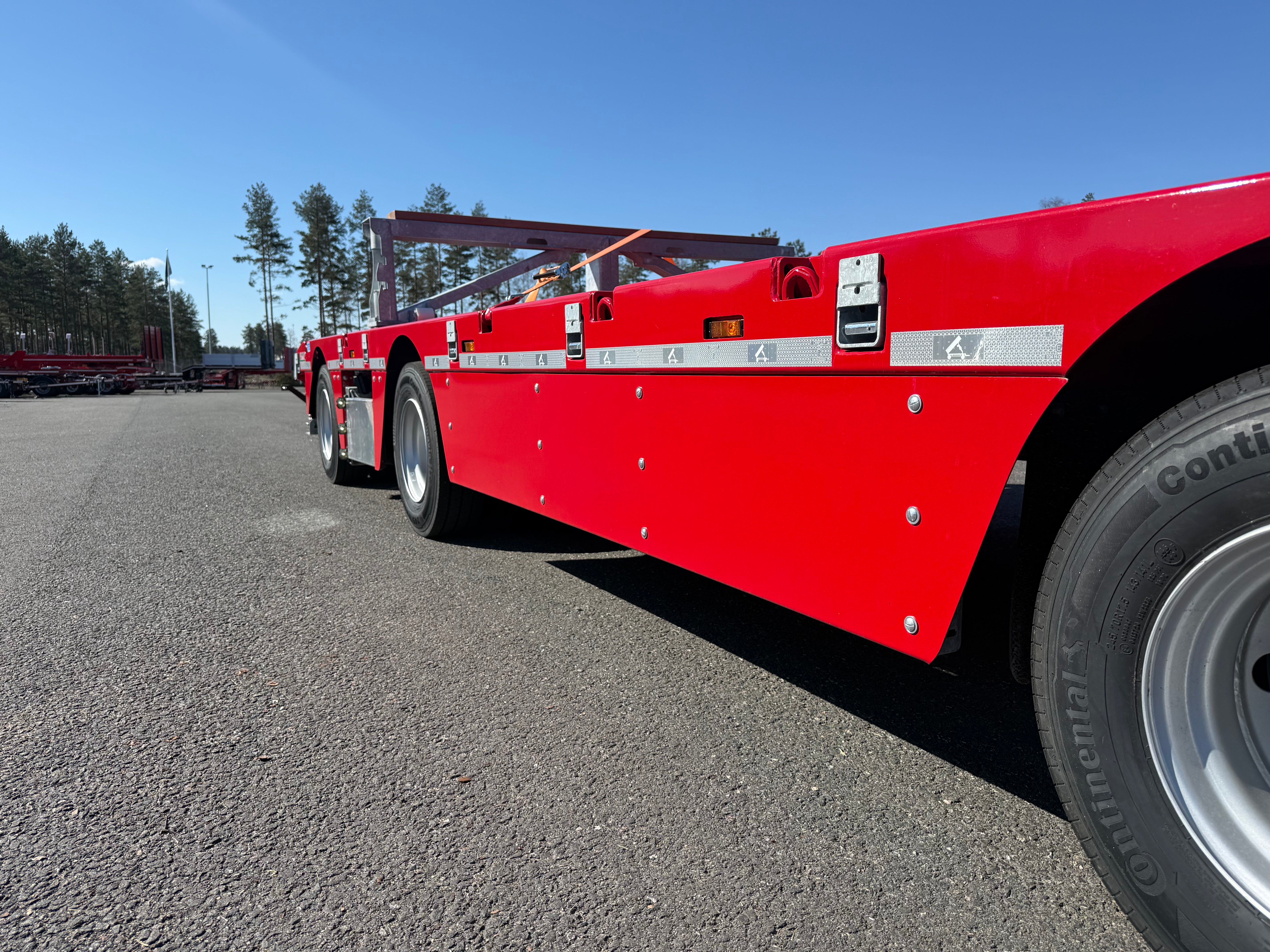 Langendorf 4 axlad 18,4m jumbotrailer med VSE styrning