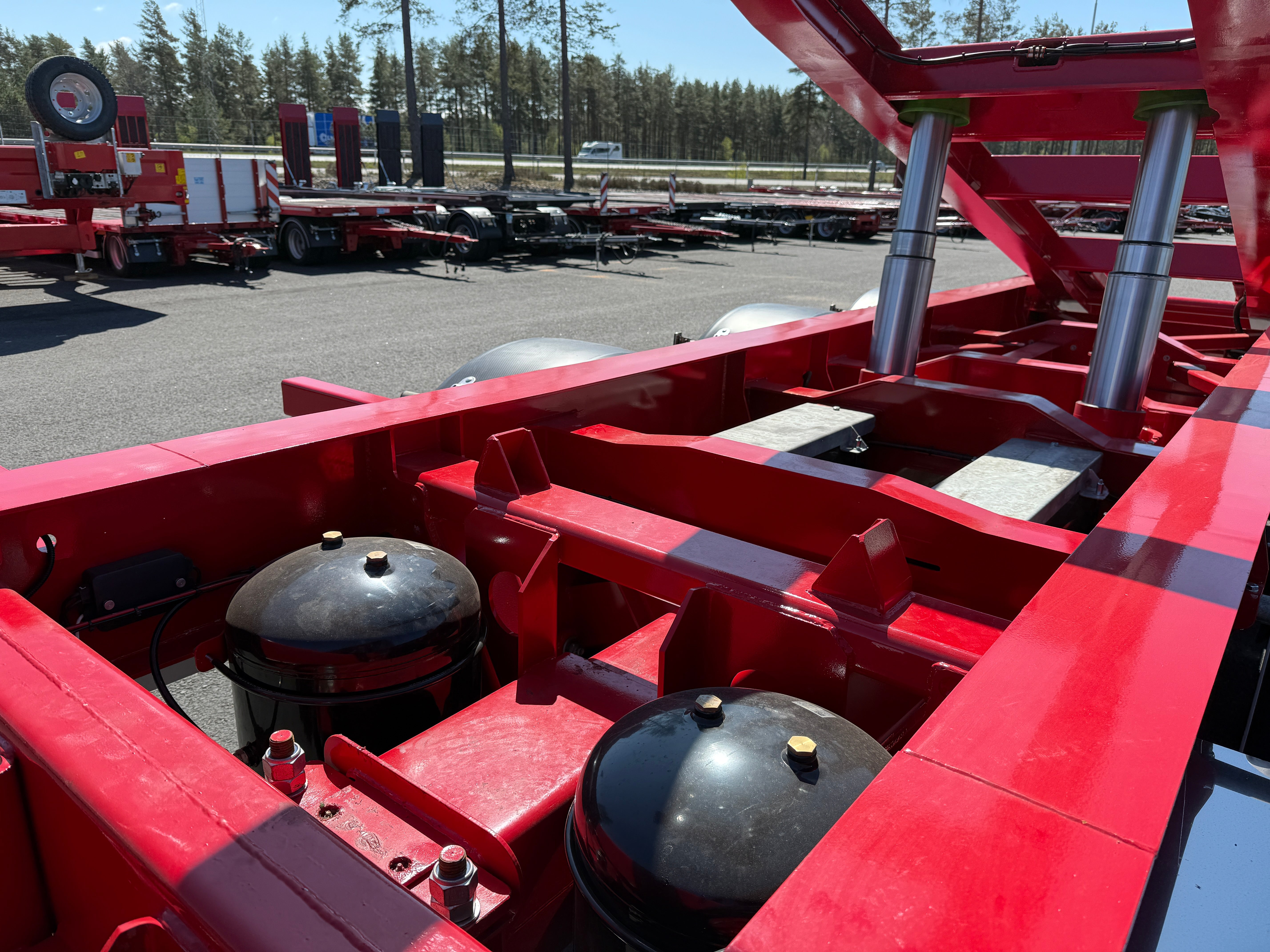 3 axlad 24 tons lastväxlarkärra singelhjul och tipp