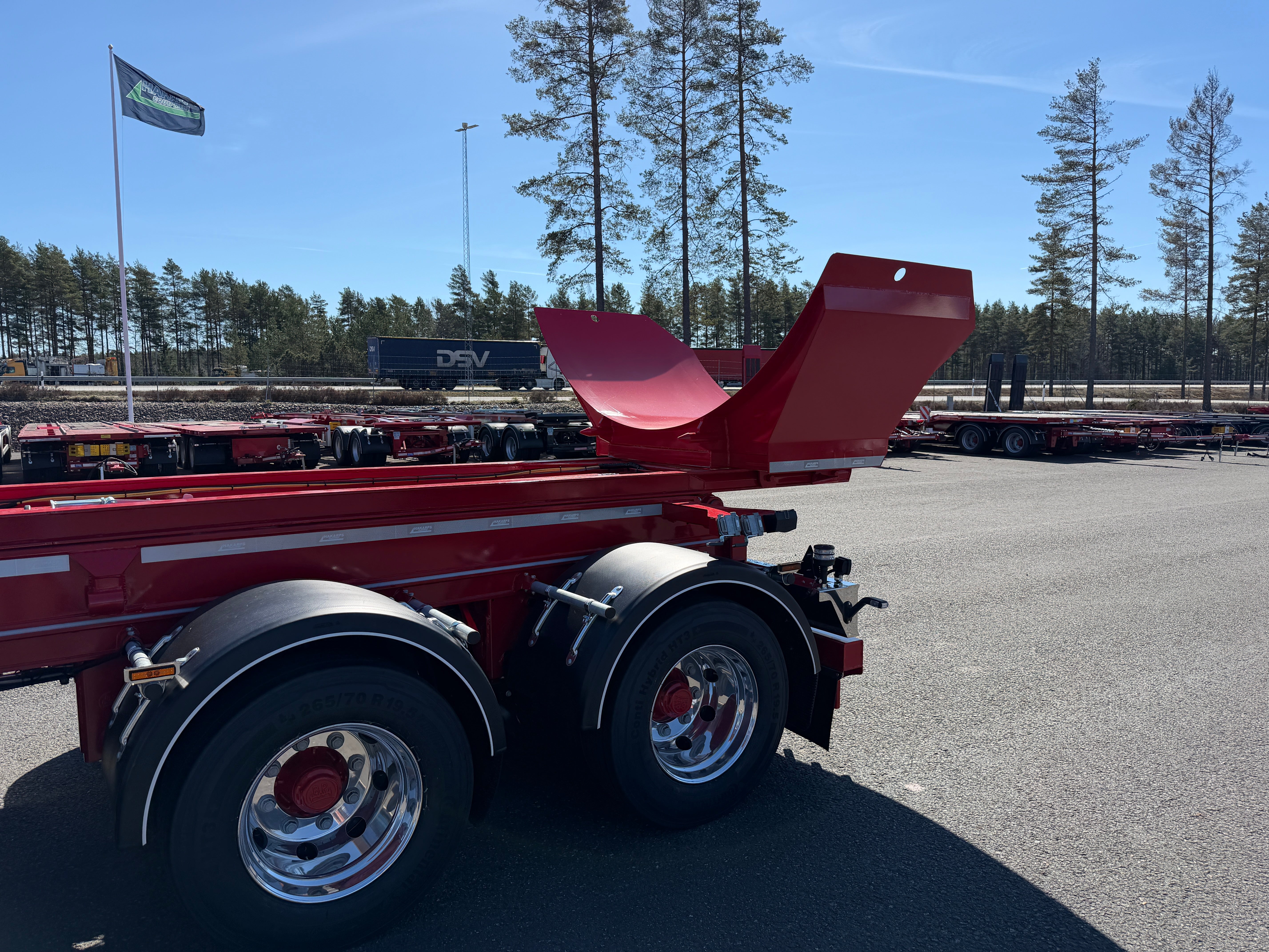 5 axlad 42 tons lastväxlarvagn med tipp, skjutbar boggie och flak
