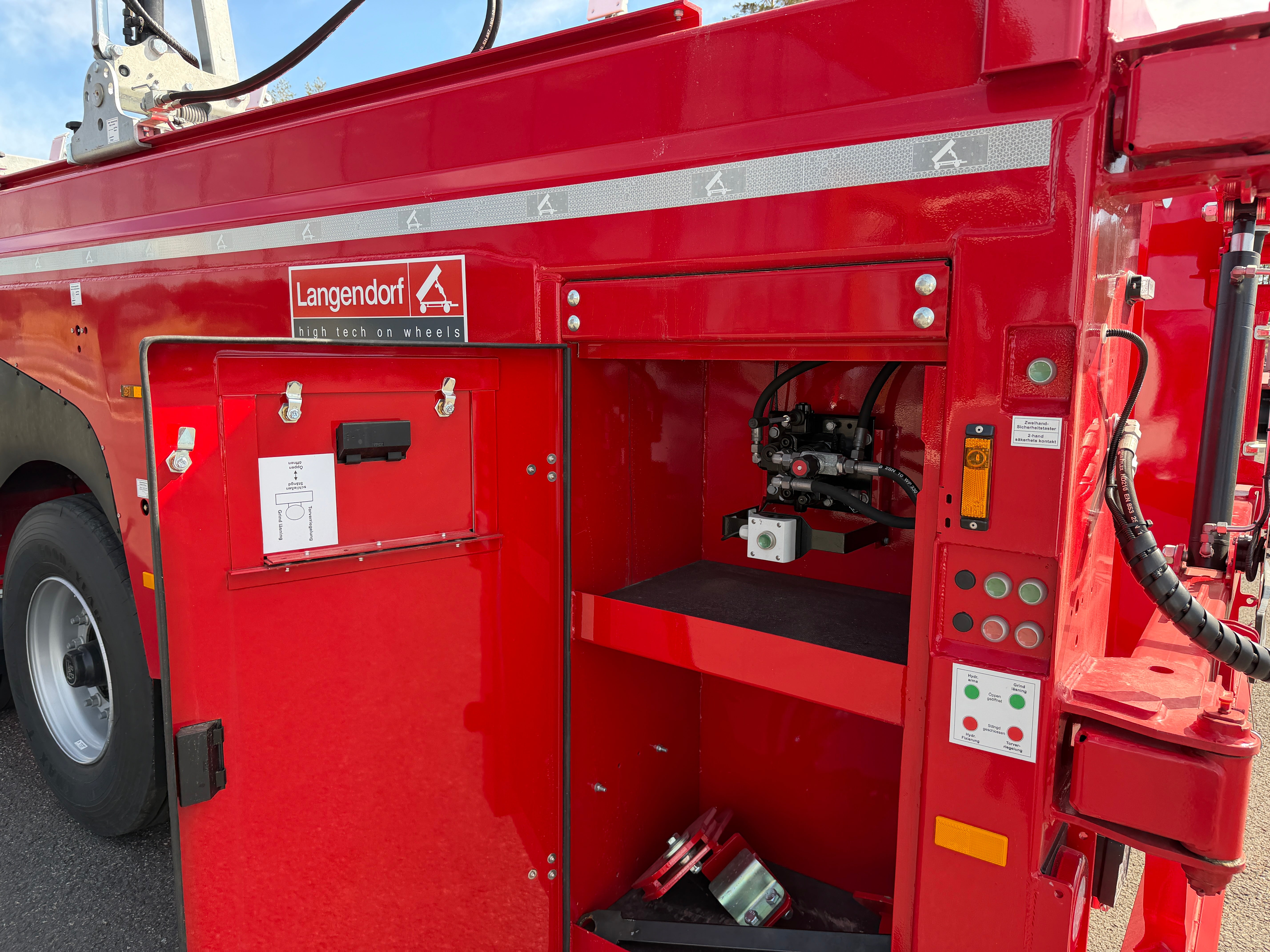 Langendorf 3 axlad bygeltrailer