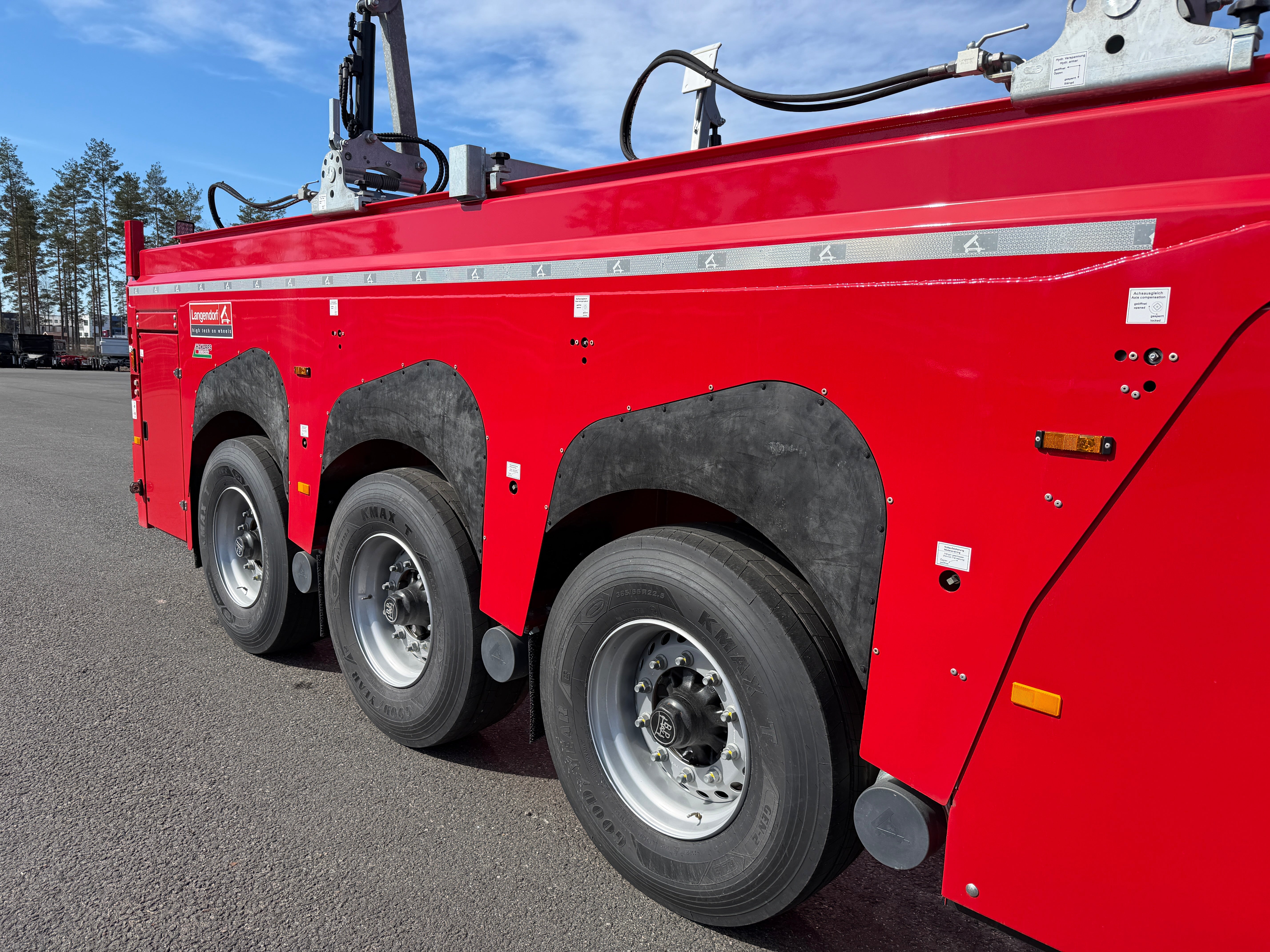 Langendorf 3 axlad bygeltrailer